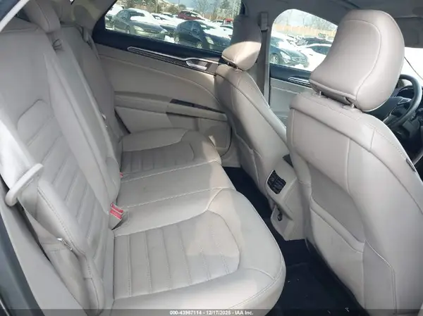 3FA6P0HD3HR160632 2017 FORD FUSION - Image 8
