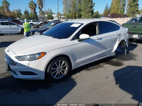 3FA6P0HD3HR179911 2017 FORD FUSION - Image 2