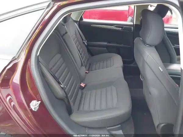 3FA6P0HD3HR180962 2017 FORD FUSION - Image 8