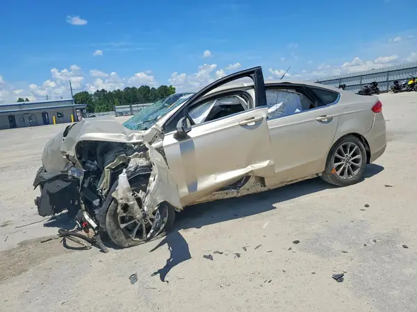 3FA6P0HD3HR261959 2017 FORD FUSION - Image 1
