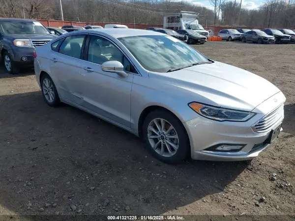 3FA6P0HD3HR268426 2017 FORD FUSION - Image 1