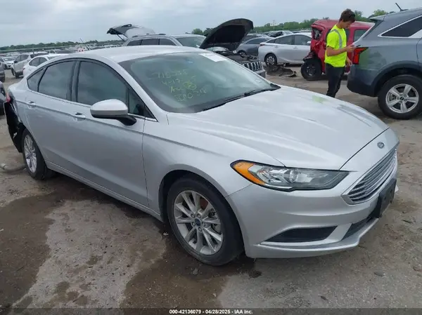 3FA6P0HD3HR273593 2017 FORD FUSION - Image 1