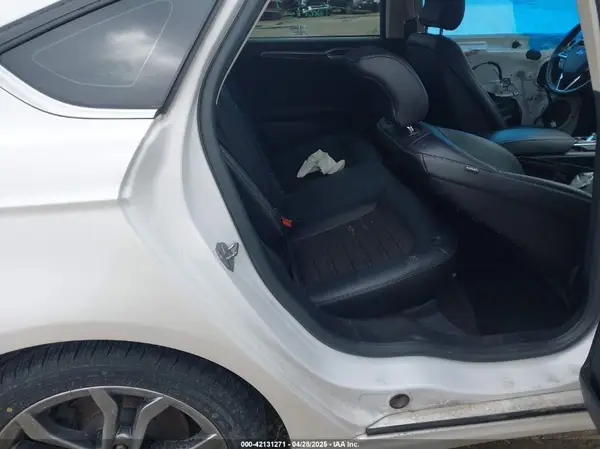 3FA6P0HD3HR289728 2017 FORD FUSION - Image 8