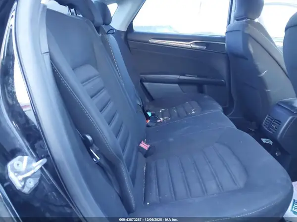 3FA6P0HD3HR299062 2017 FORD FUSION - Image 8