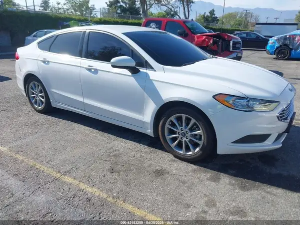 3FA6P0HD3HR313719 2017 FORD FUSION - Image 1