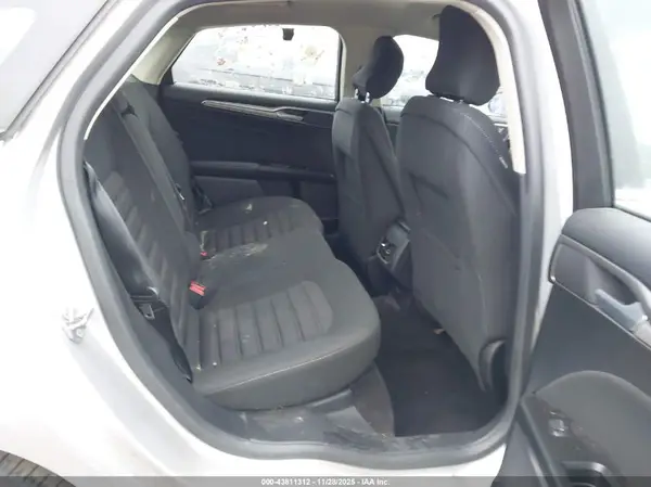 3FA6P0HD3HR313803 2017 FORD FUSION - Image 8