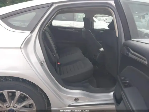 3FA6P0HD3HR364556 2017 FORD FUSION - Image 8