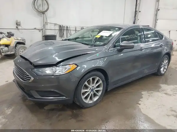 3FA6P0HD3HR365013 2017 FORD FUSION - Image 2
