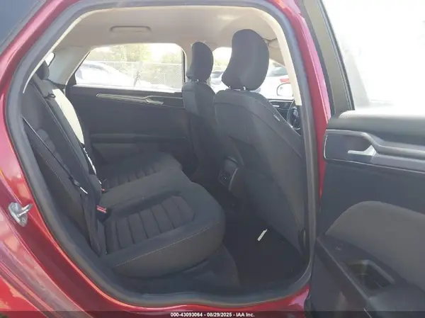 3FA6P0HD3HR366601 2017 FORD FUSION - Image 8