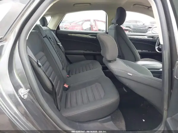 3FA6P0HD3HR415697 2017 FORD FUSION - Image 8