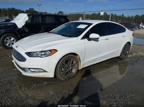 3FA6P0HD3JR130410 2018 FORD FUSION - Image 2
