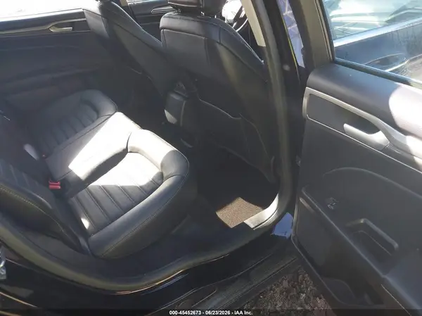 3FA6P0HD3JR185763 2018 FORD FUSION - Image 8