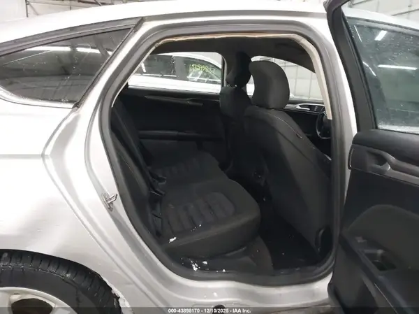 3FA6P0HD3JR200696 2018 FORD FUSION - Image 8