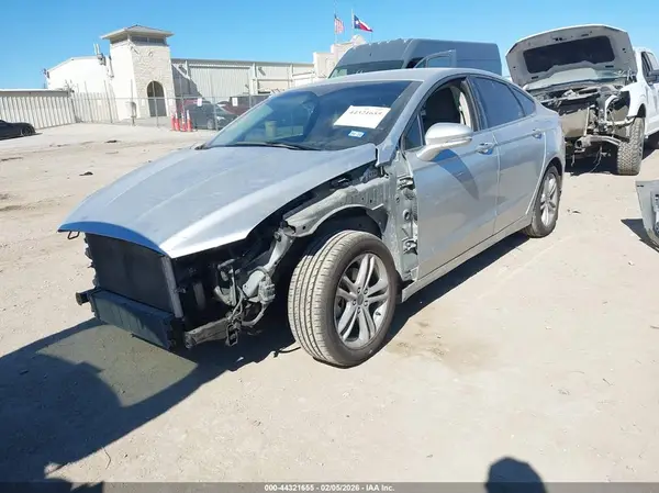 3FA6P0HD3JR212606 2018 FORD FUSION - Image 2