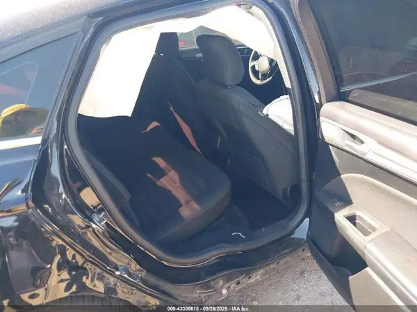 3FA6P0HD3JR227090 2018 FORD FUSION - Image 8