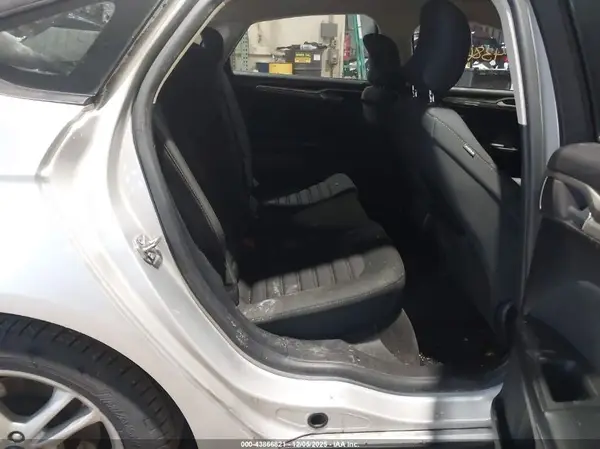 3FA6P0HD3JR257545 2018 FORD FUSION - Image 8