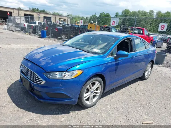 3FA6P0HD3JR275768 2018 FORD FUSION - Image 2