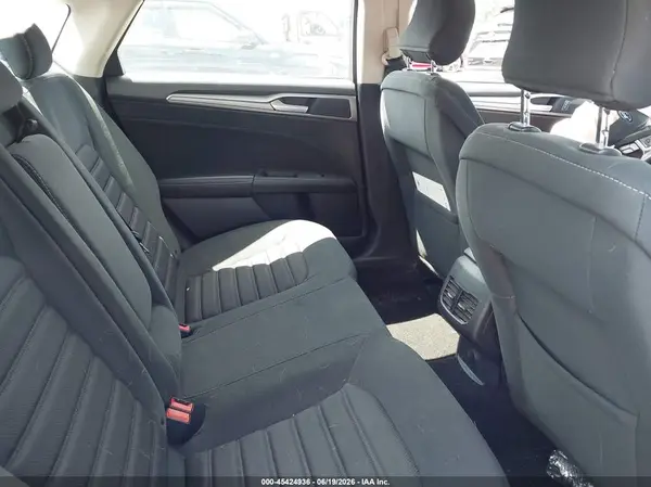 3FA6P0HD3JR275768 2018 FORD FUSION - Image 8