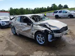 3FA6P0HD3JR275981 2018 FORD FUSION