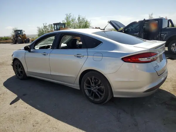 3FA6P0HD3JR281070 2018 FORD FUSION - Image 2