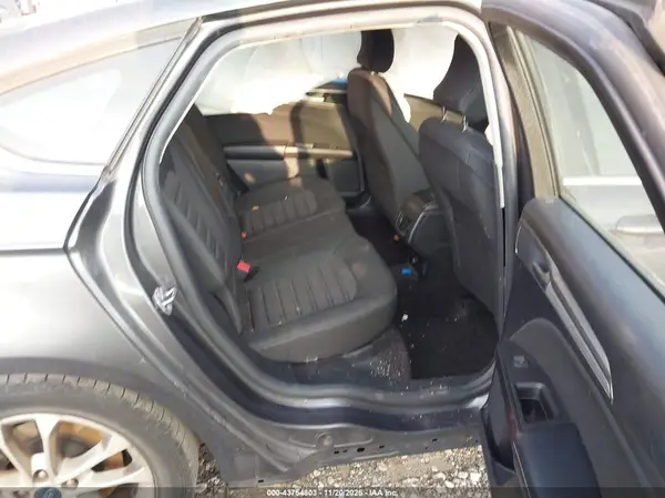 3FA6P0HD3KR126987 2019 FORD FUSION - Image 8