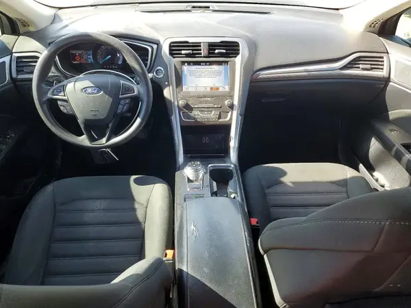 3FA6P0HD3KR135785 2019 FORD FUSION - Image 8