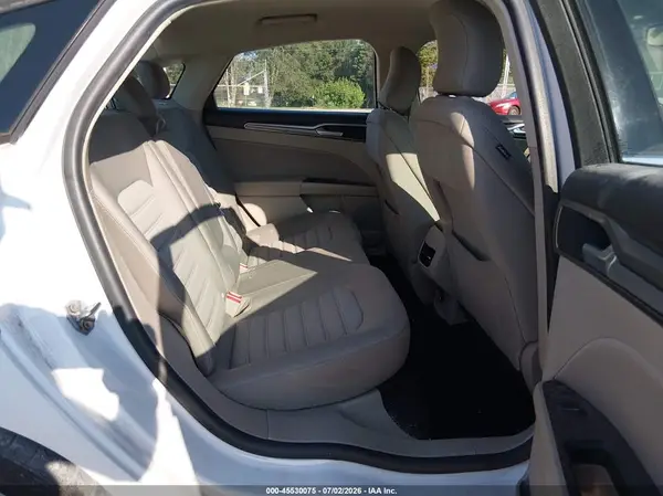 3FA6P0HD3KR145779 2019 FORD FUSION - Image 8