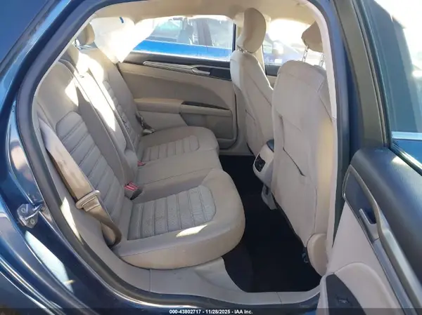 3FA6P0HD3KR160587 2019 FORD FUSION - Image 8