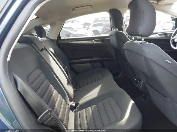 3FA6P0HD3KR163103 2019 FORD FUSION - Image 8