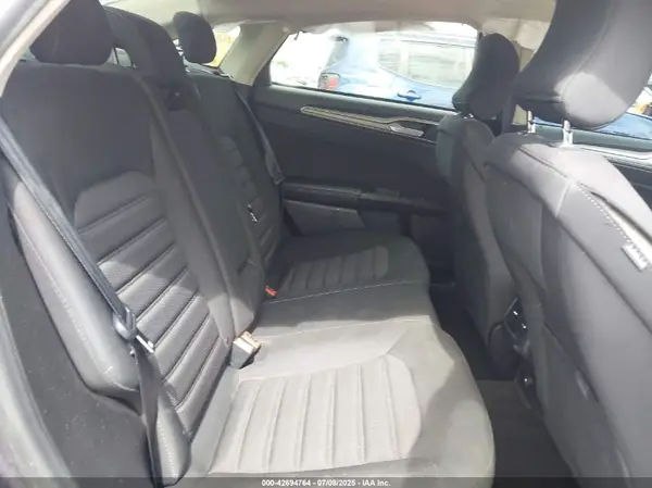 3FA6P0HD3KR170102 2019 FORD FUSION - Image 8