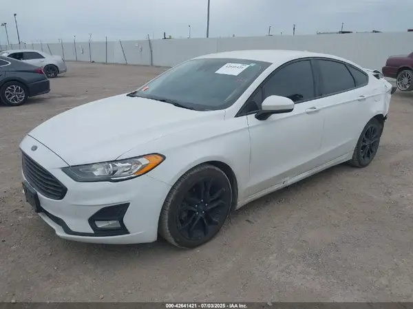 3FA6P0HD3KR170522 2019 FORD FUSION - Image 2