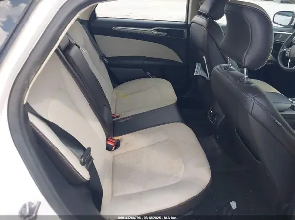 3FA6P0HD3KR193203 2019 FORD FUSION - Image 8