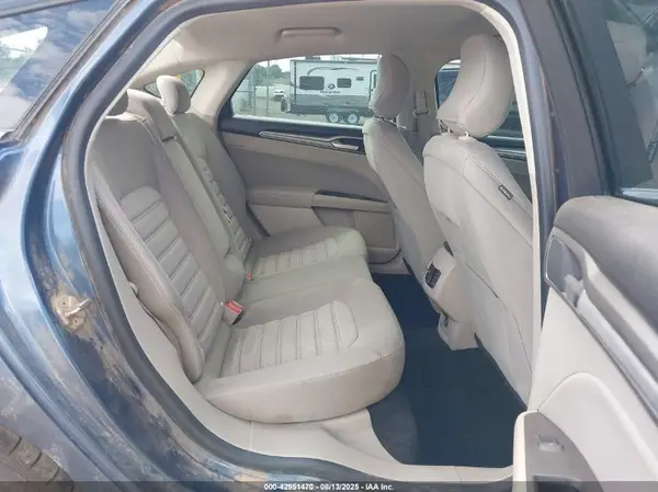3FA6P0HD3KR203003 2019 FORD FUSION - Image 8
