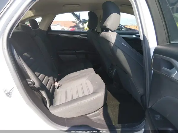 3FA6P0HD3KR203700 2019 FORD FUSION - Image 8