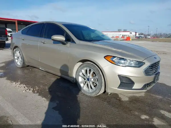 3FA6P0HD3KR212008 2019 FORD FUSION - Image 1