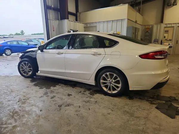 3FA6P0HD3KR229407 2019 FORD FUSION - Image 2