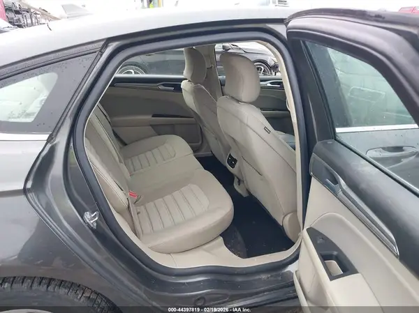 3FA6P0HD3KR231089 2019 FORD FUSION - Image 8