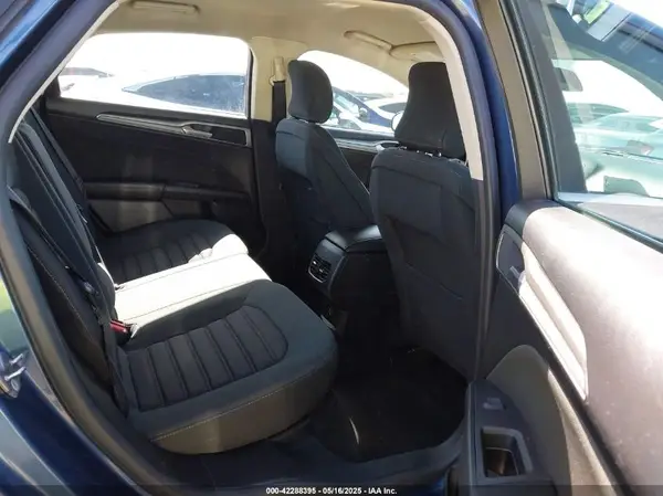 3FA6P0HD3KR232744 2019 FORD FUSION - Image 8