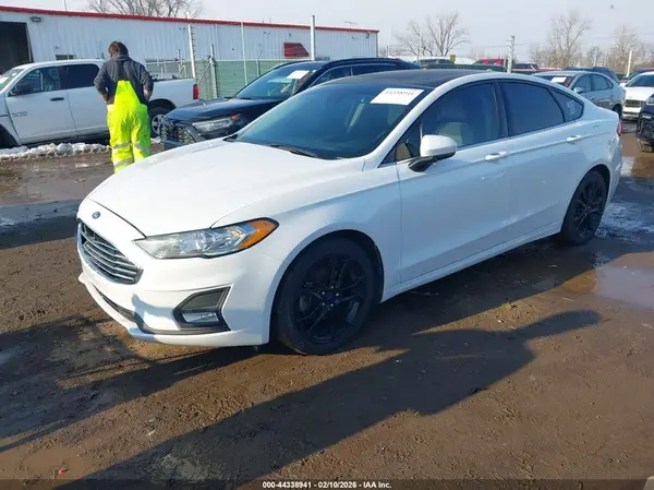 3FA6P0HD3KR249205 2019 FORD FUSION - Image 2