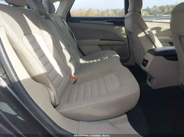 3FA6P0HD3KR258292 2019 FORD FUSION - Image 8