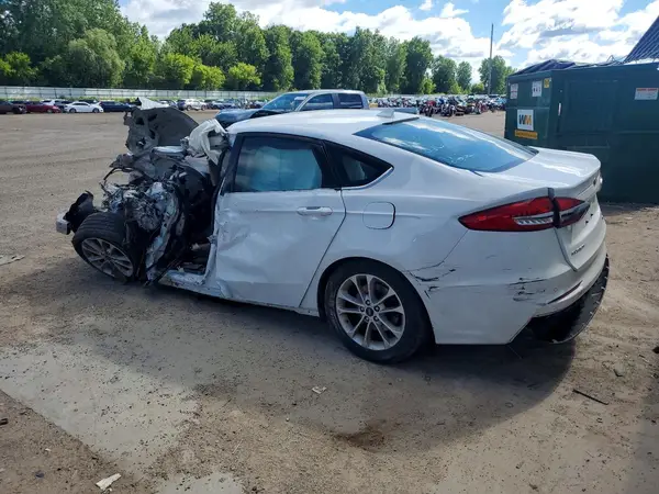 3FA6P0HD3KR258809 2019 FORD FUSION - Image 2