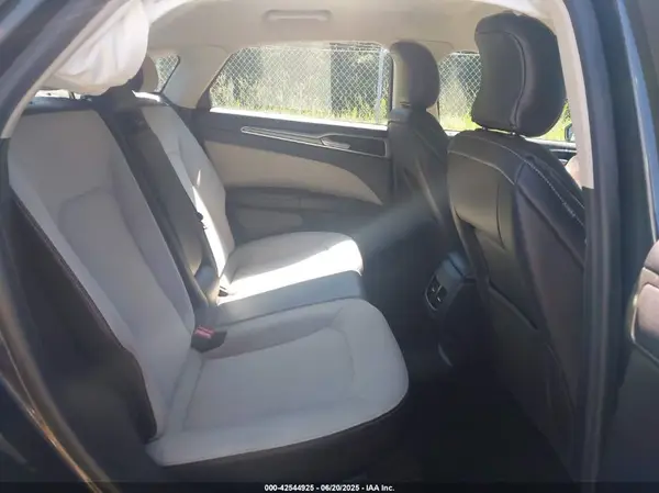 3FA6P0HD3KR267218 2019 FORD FUSION - Image 8
