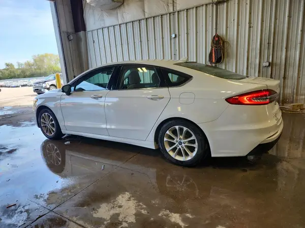 3FA6P0HD3LR105610 2020 FORD FUSION - Image 2