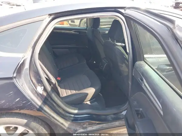 3FA6P0HD3LR111620 2020 FORD FUSION - Image 8