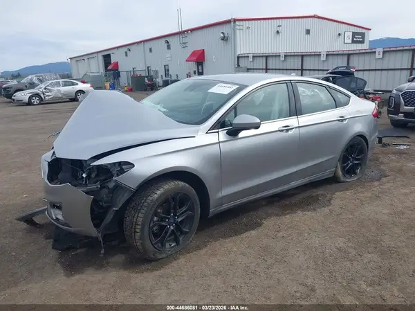 3FA6P0HD3LR114887 2020 FORD FUSION - Image 2