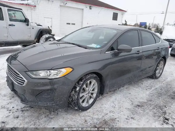 3FA6P0HD3LR121581 2020 FORD FUSION - Image 2