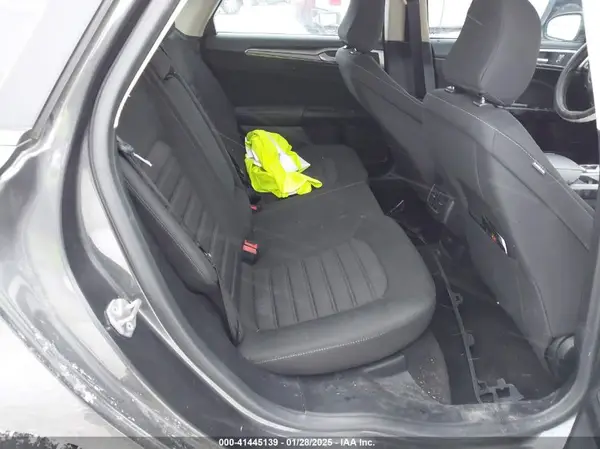 3FA6P0HD3LR121581 2020 FORD FUSION - Image 8