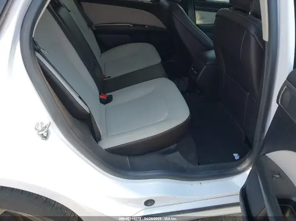 3FA6P0HD3LR126389 2020 FORD FUSION - Image 8