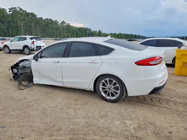 3FA6P0HD3LR132404 2020 FORD FUSION - Image 2