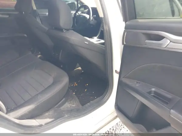 3FA6P0HD3LR143869 2020 FORD FUSION - Image 8